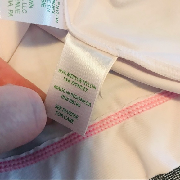 LILLY PULITZER | Med | LUXLETIC | Thumb Holes!!! - Picture 10 of 11